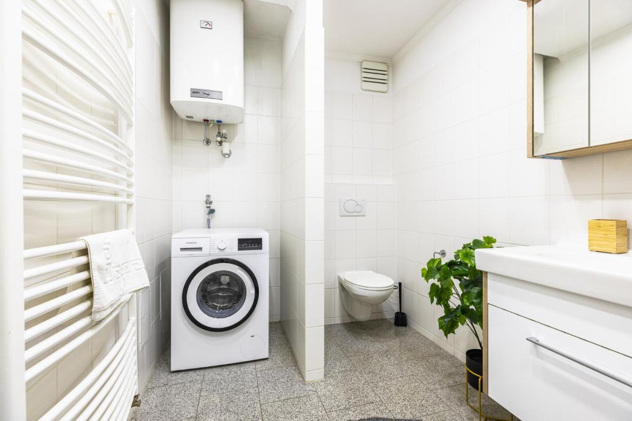Live Centrally In A Spacious And Modern In Apartment Vienna